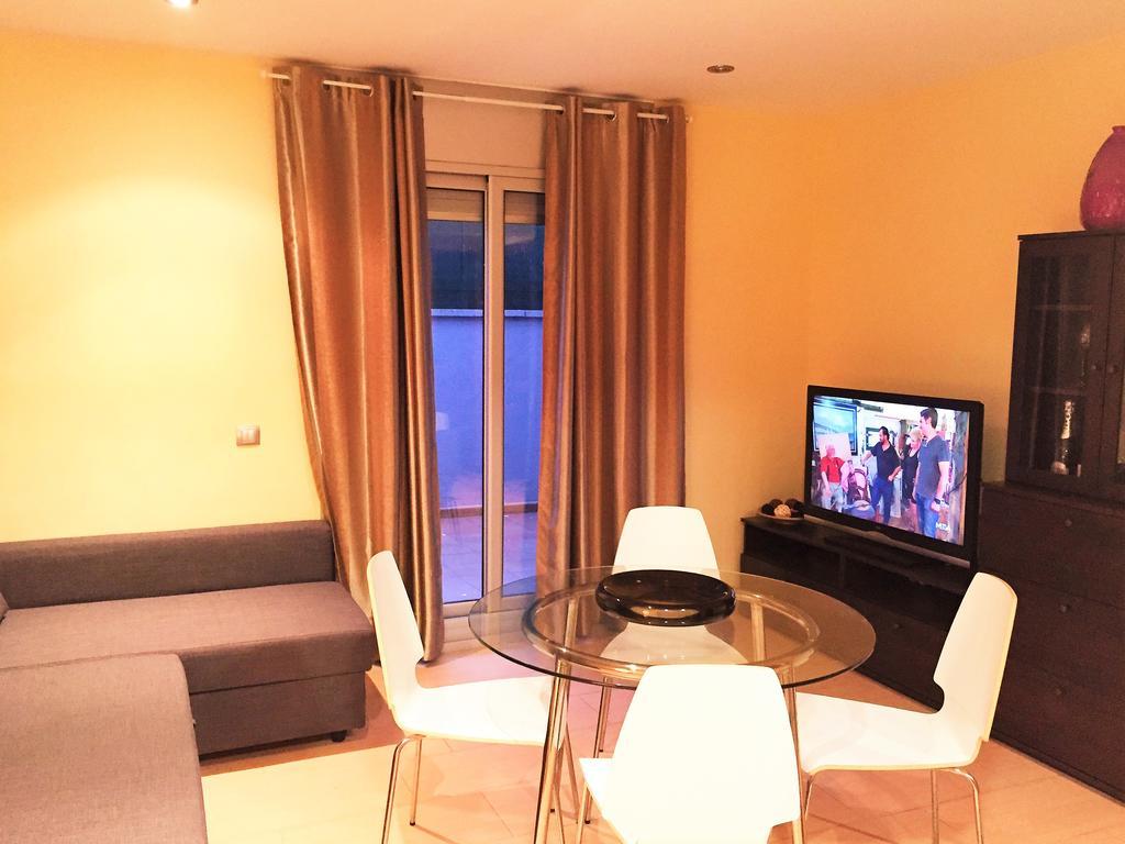 Lloret Beach Apartments Lloret de Mar Habitación foto